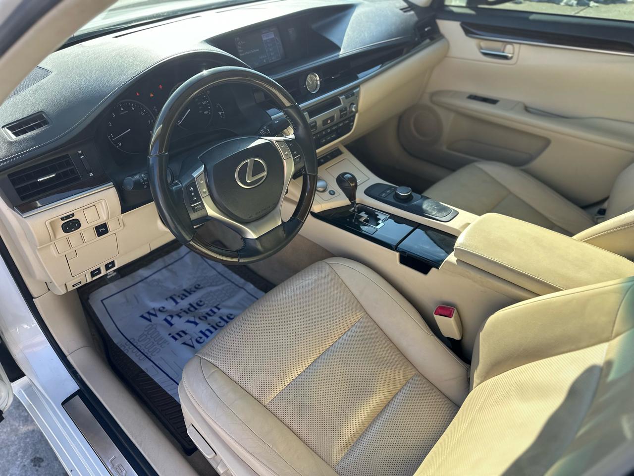 Lexus ES 350 4dr Sdn 2013