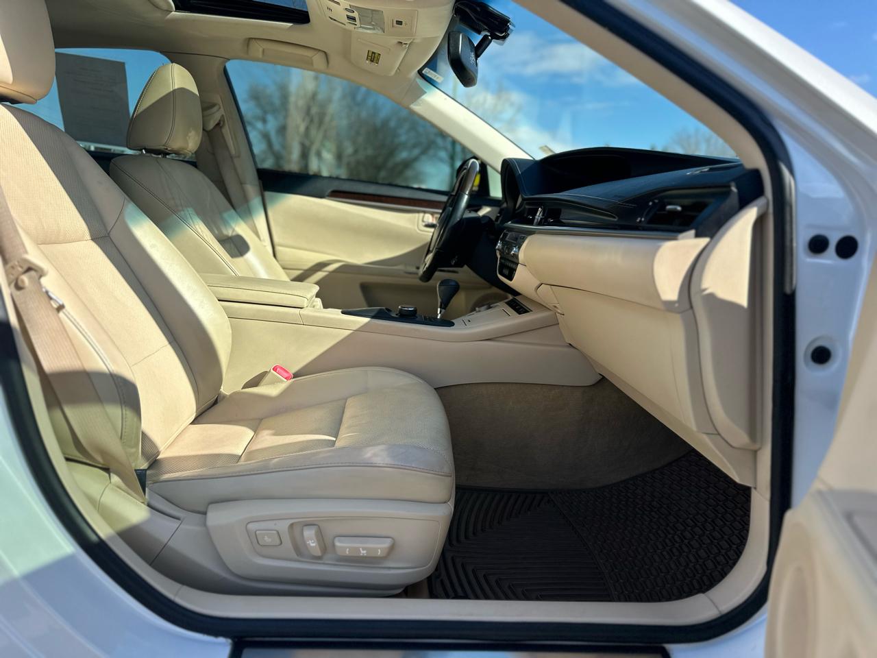 Lexus ES 350 4dr Sdn 2013