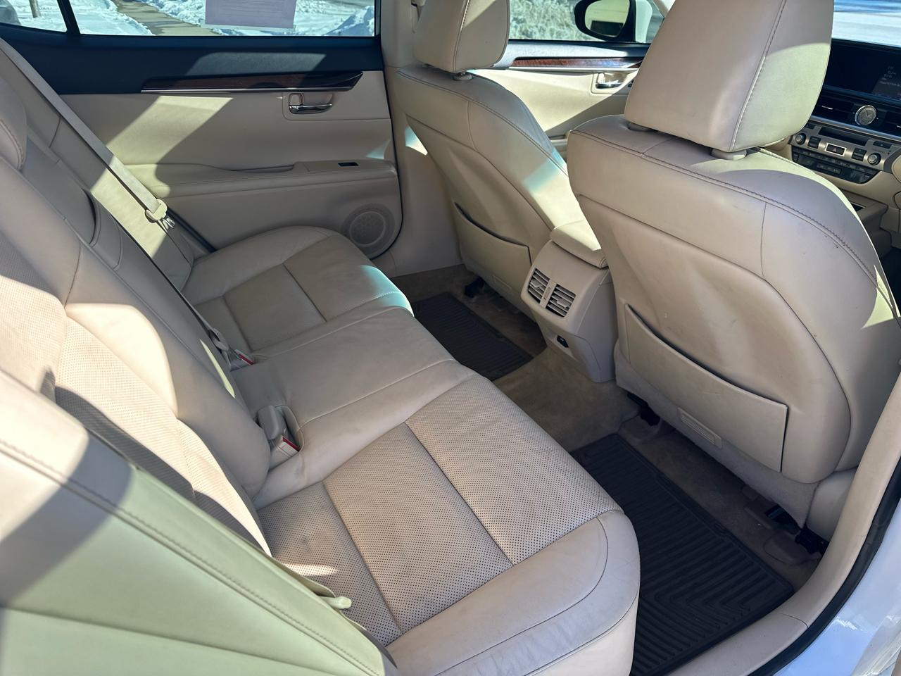 Lexus ES 350 4dr Sdn 2013