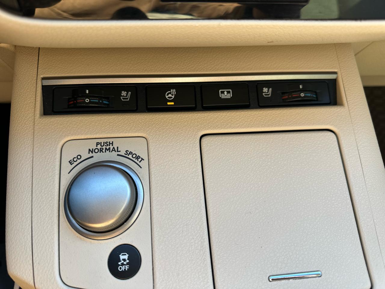 Lexus ES 350 4dr Sdn 2013