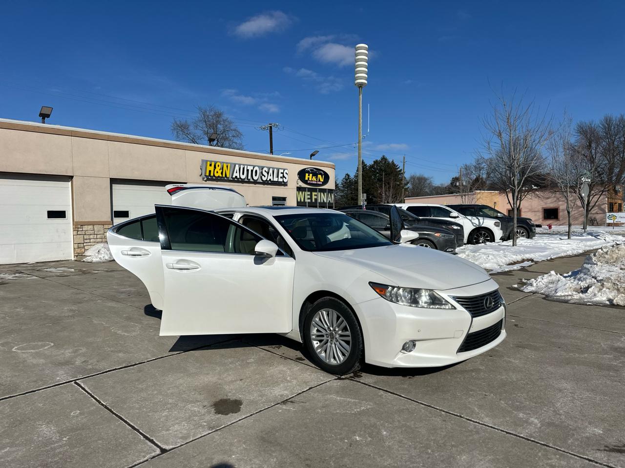 Lexus ES 350 4dr Sdn 2013