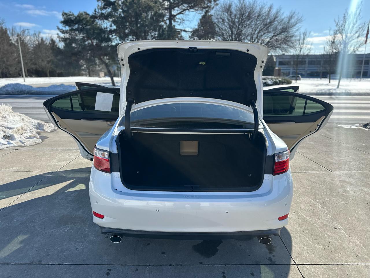 Lexus ES 350 4dr Sdn 2013