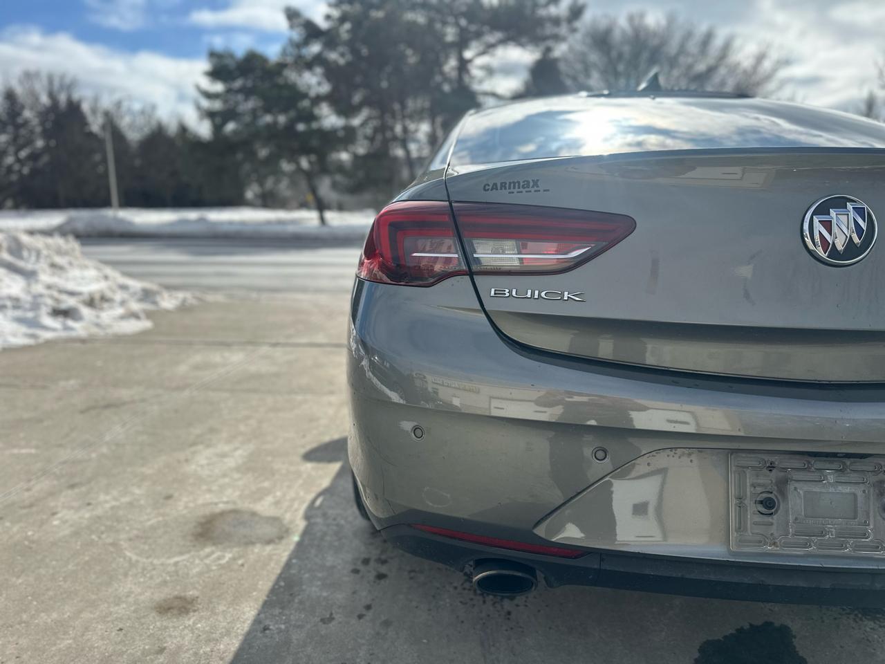 Buick Regal Sportback 4dr Sdn Essence FWD 2018