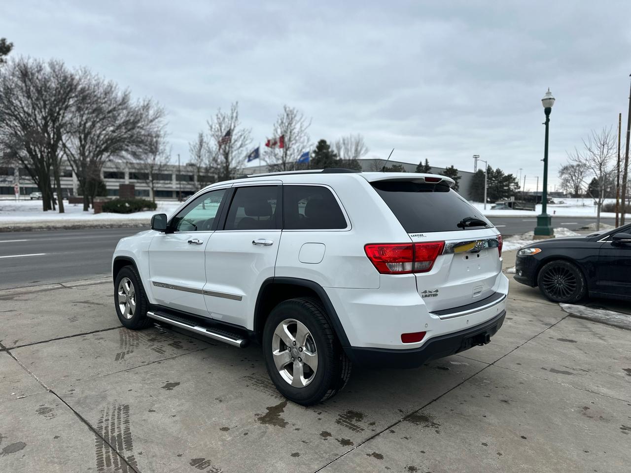 Jeep Grand Cherokee 4WD 4dr Limited 2013