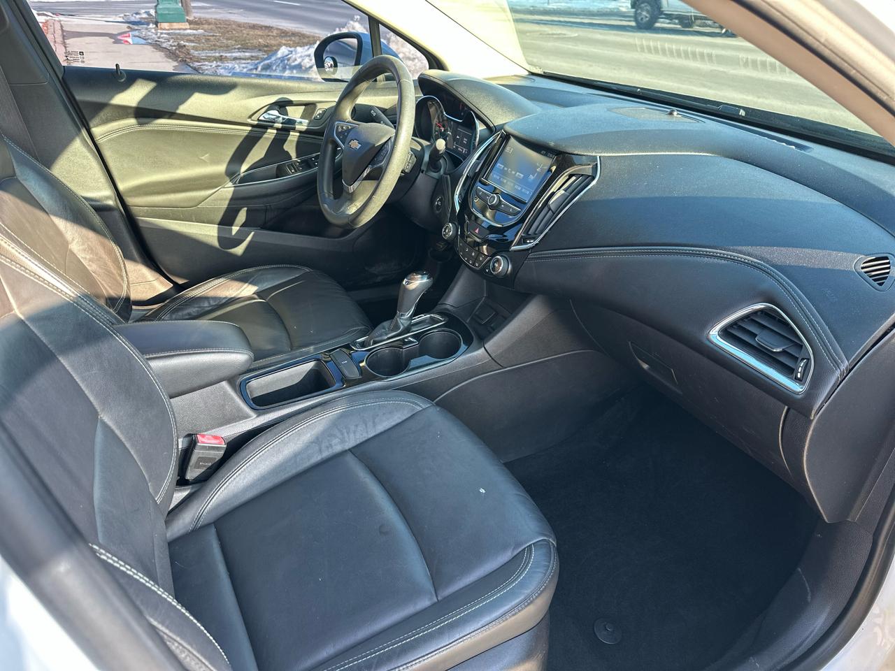 Chevrolet Cruze 4dr Sdn 1.4L Premier w/1SF 2017