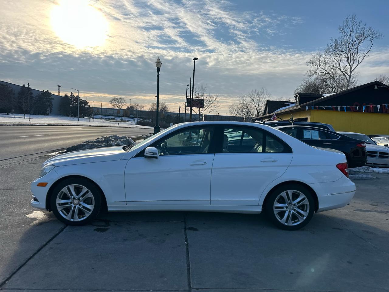 Mercedes-Benz C-Class 4dr Sdn C 300 Sport 4MATIC 2014