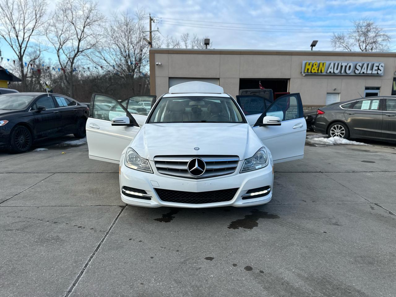 Mercedes-Benz C-Class 4dr Sdn C 300 Sport 4MATIC 2014