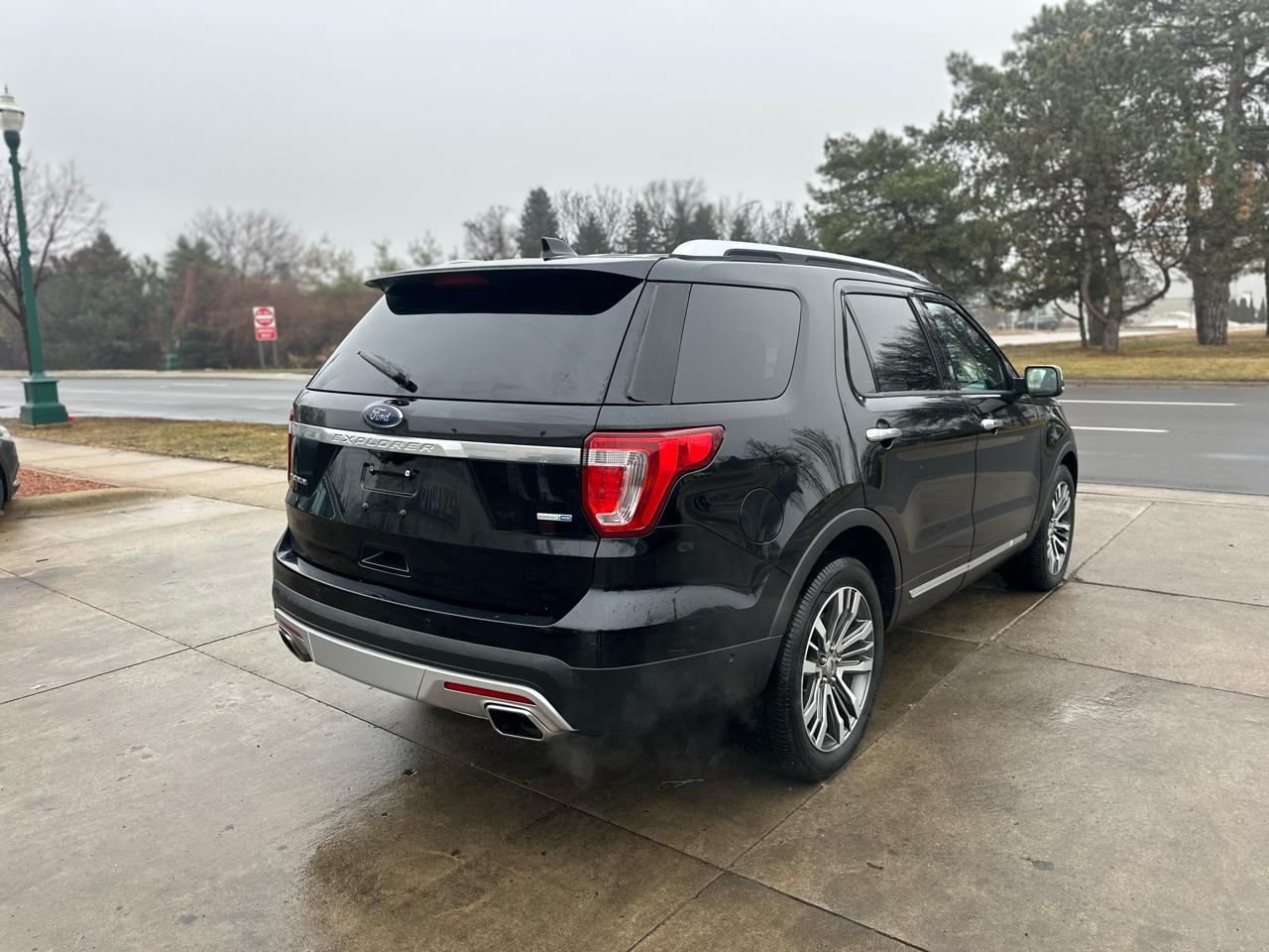 Ford Explorer 4WD 4dr Platinum 2016