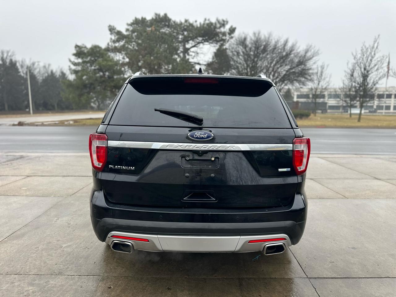 Ford Explorer 4WD 4dr Platinum 2016