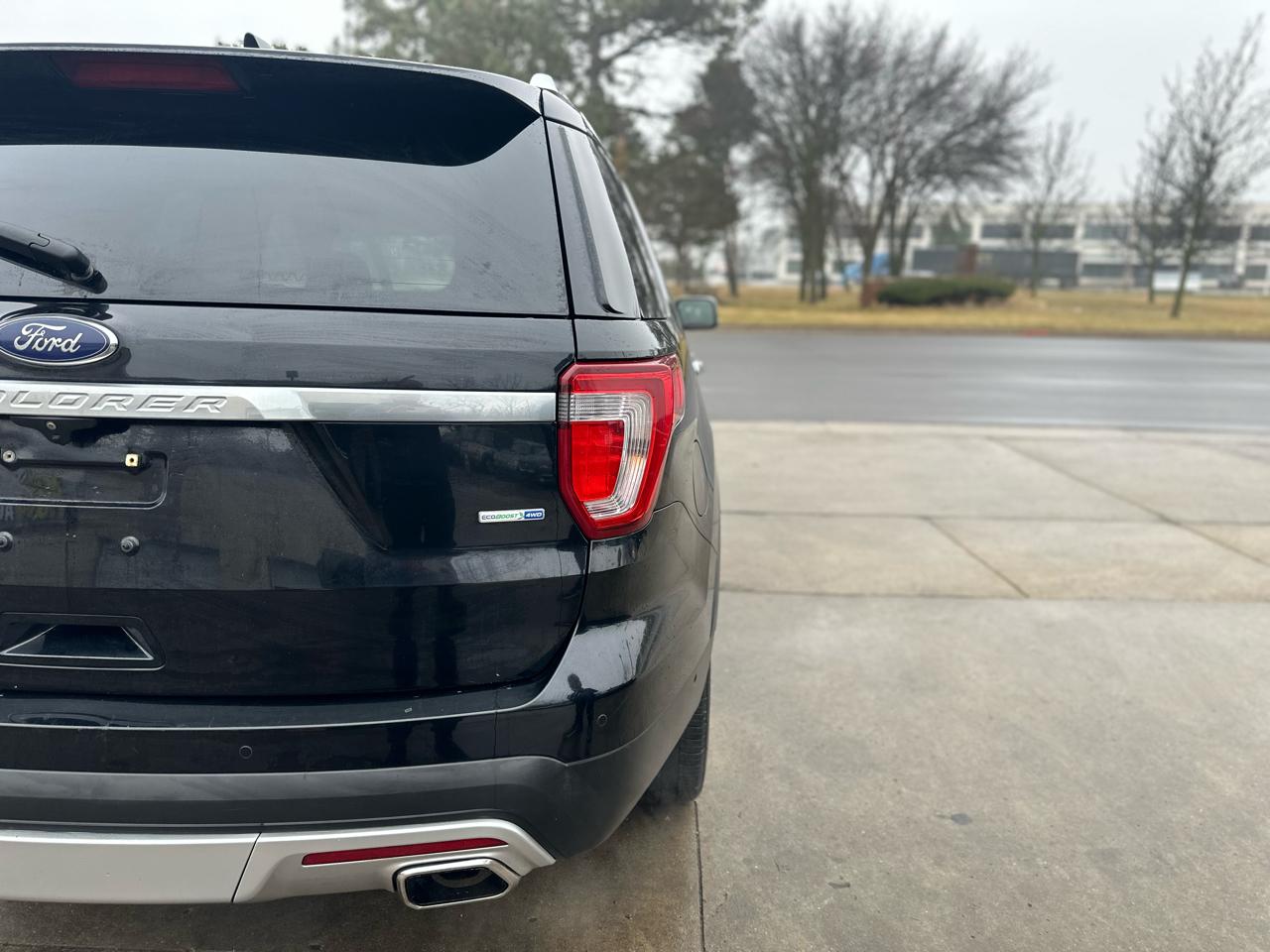 Ford Explorer 4WD 4dr Platinum 2016