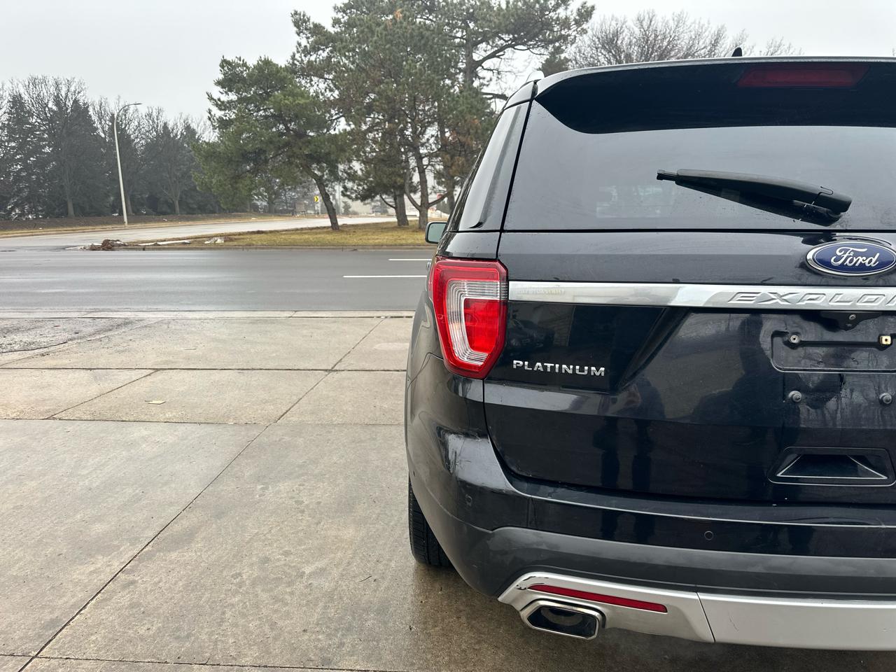 Ford Explorer 4WD 4dr Platinum 2016