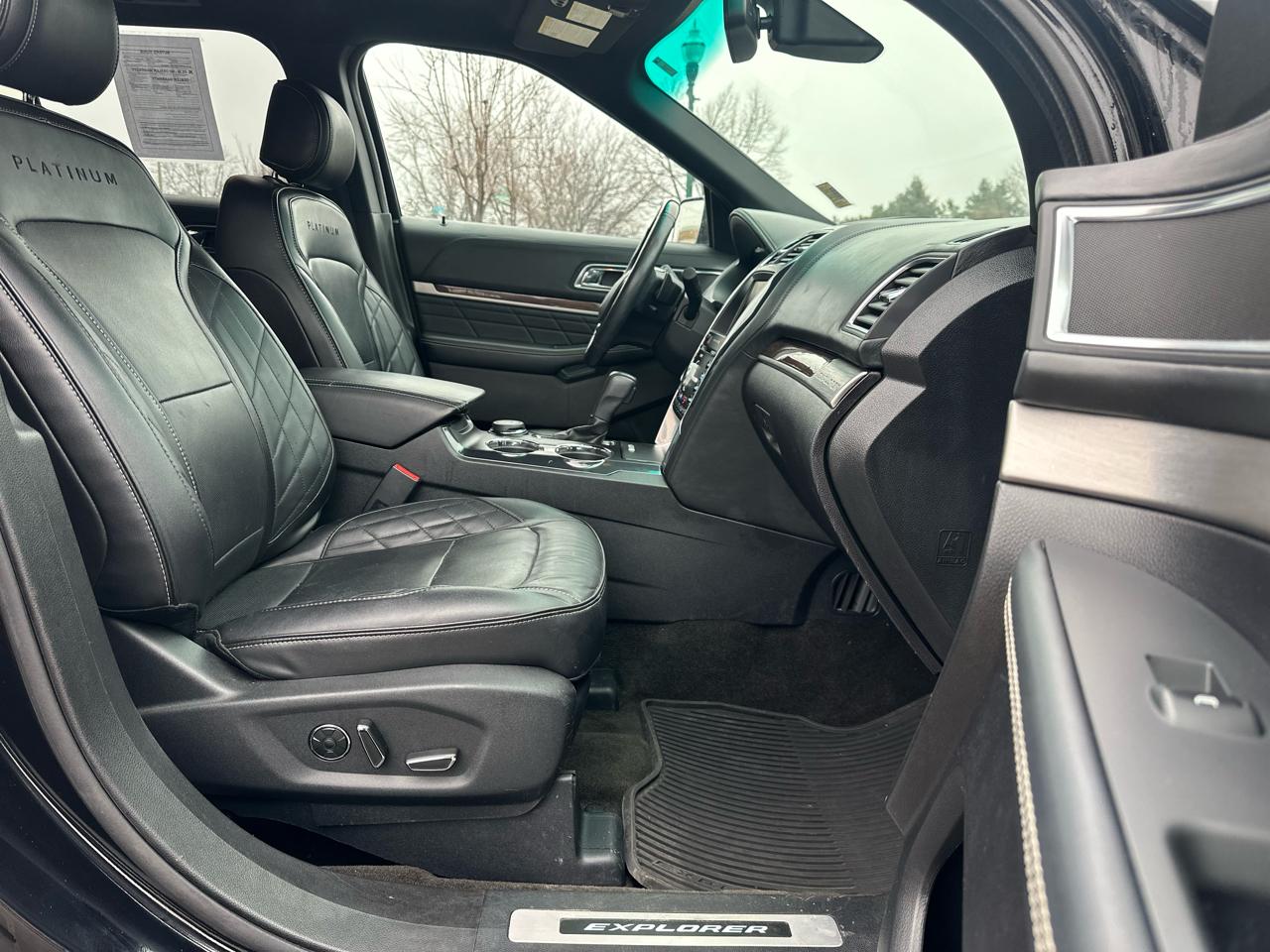 Ford Explorer 4WD 4dr Platinum 2016