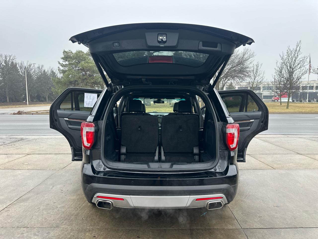 Ford Explorer 4WD 4dr Platinum 2016