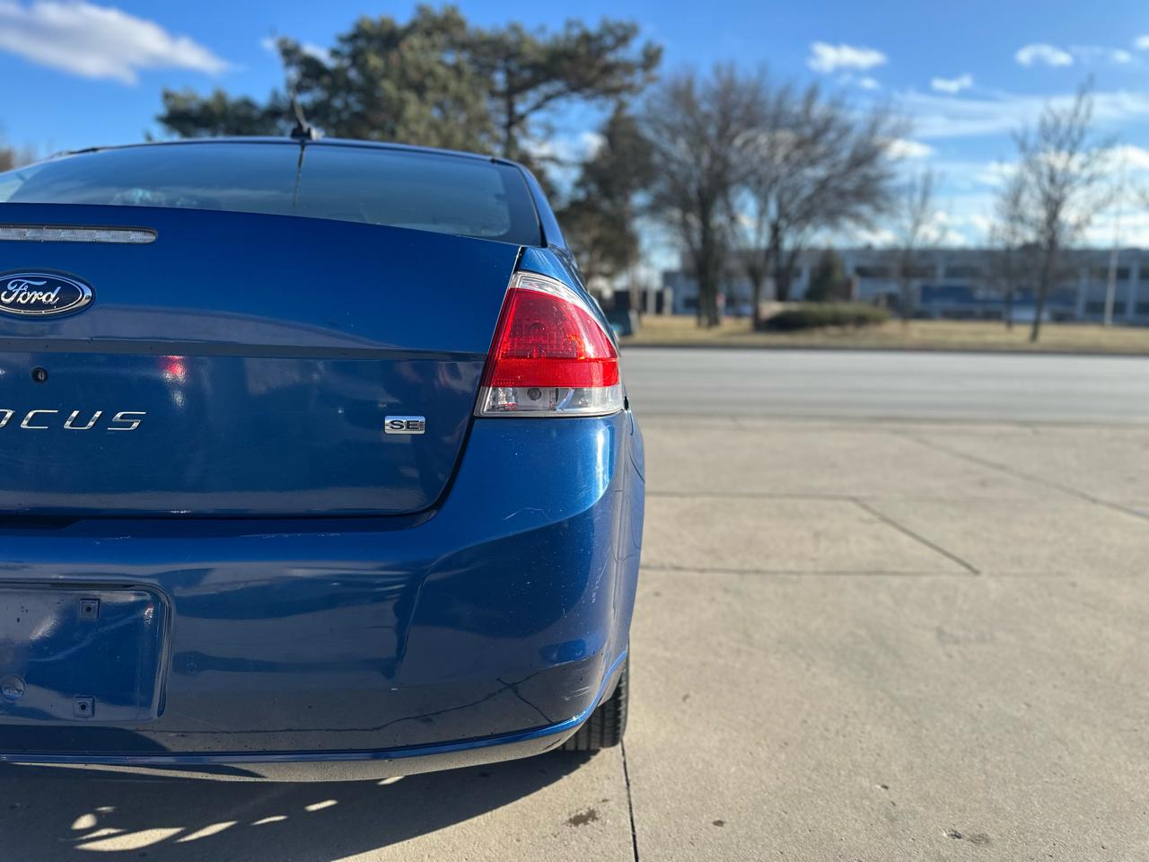 Ford Focus 4dr Sdn SE 2009