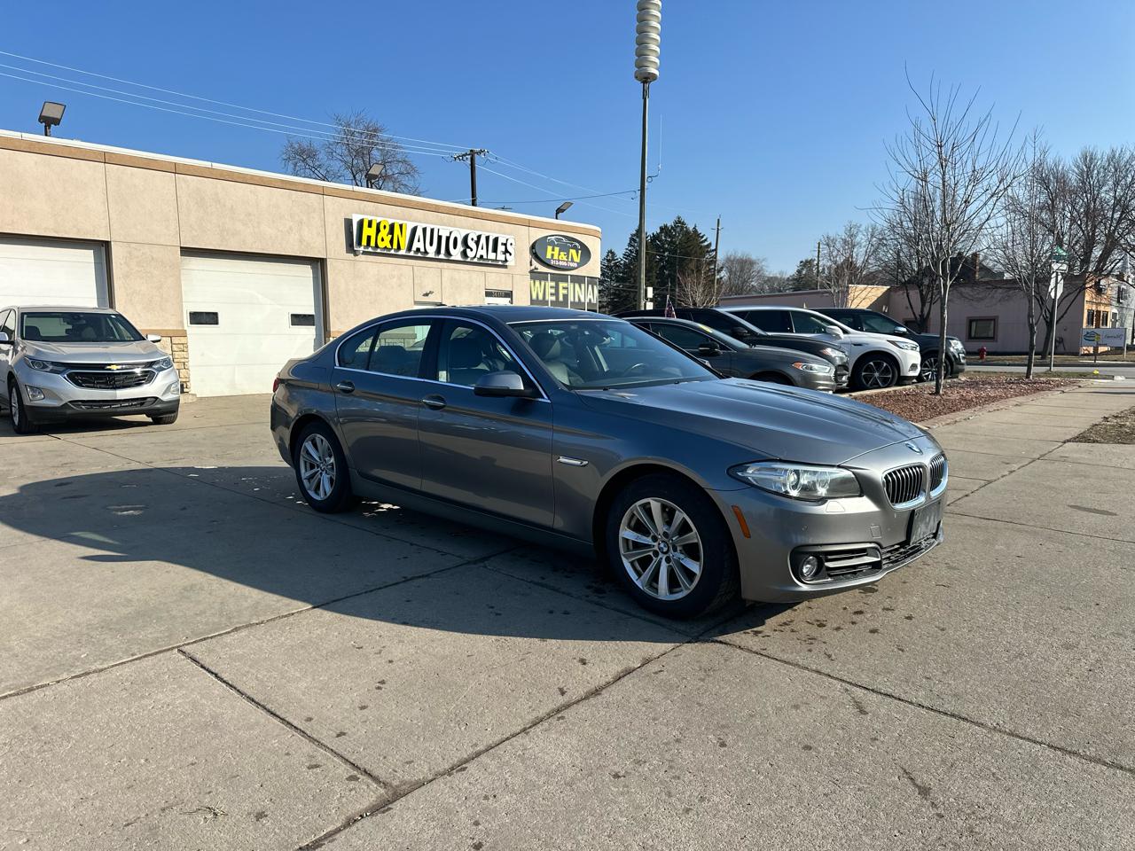 BMW 5 Series 4dr Sdn 528i xDrive AWD 2016
