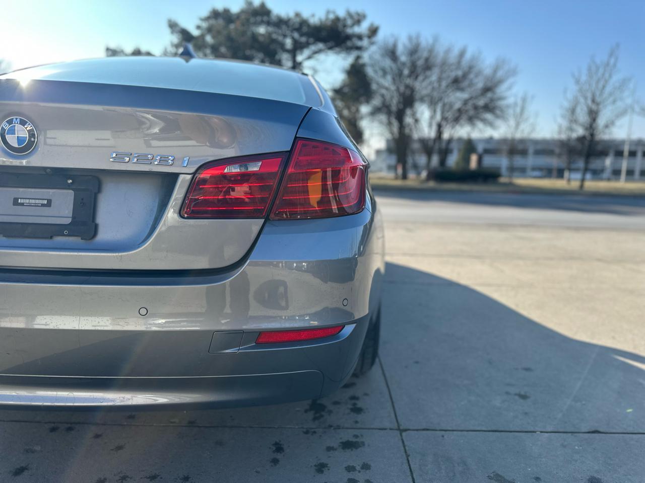 BMW 5 Series 4dr Sdn 528i xDrive AWD 2016