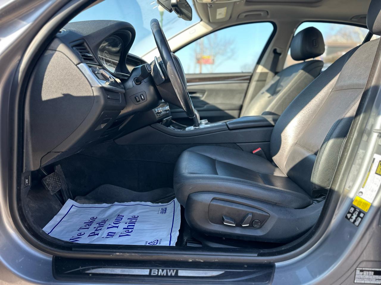 BMW 5 Series 4dr Sdn 528i xDrive AWD 2016