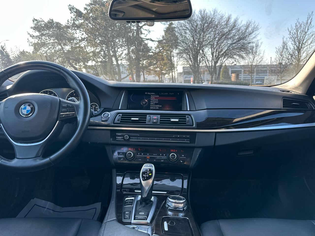 BMW 5 Series 4dr Sdn 528i xDrive AWD 2016