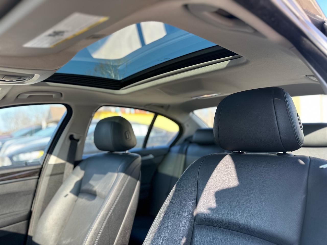 BMW 5 Series 4dr Sdn 528i xDrive AWD 2016