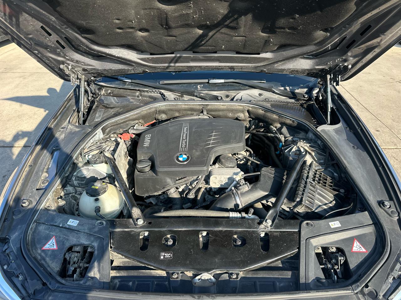 BMW 5 Series 4dr Sdn 528i xDrive AWD 2016