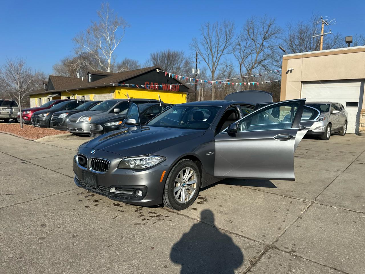 BMW 5 Series 4dr Sdn 528i xDrive AWD 2016