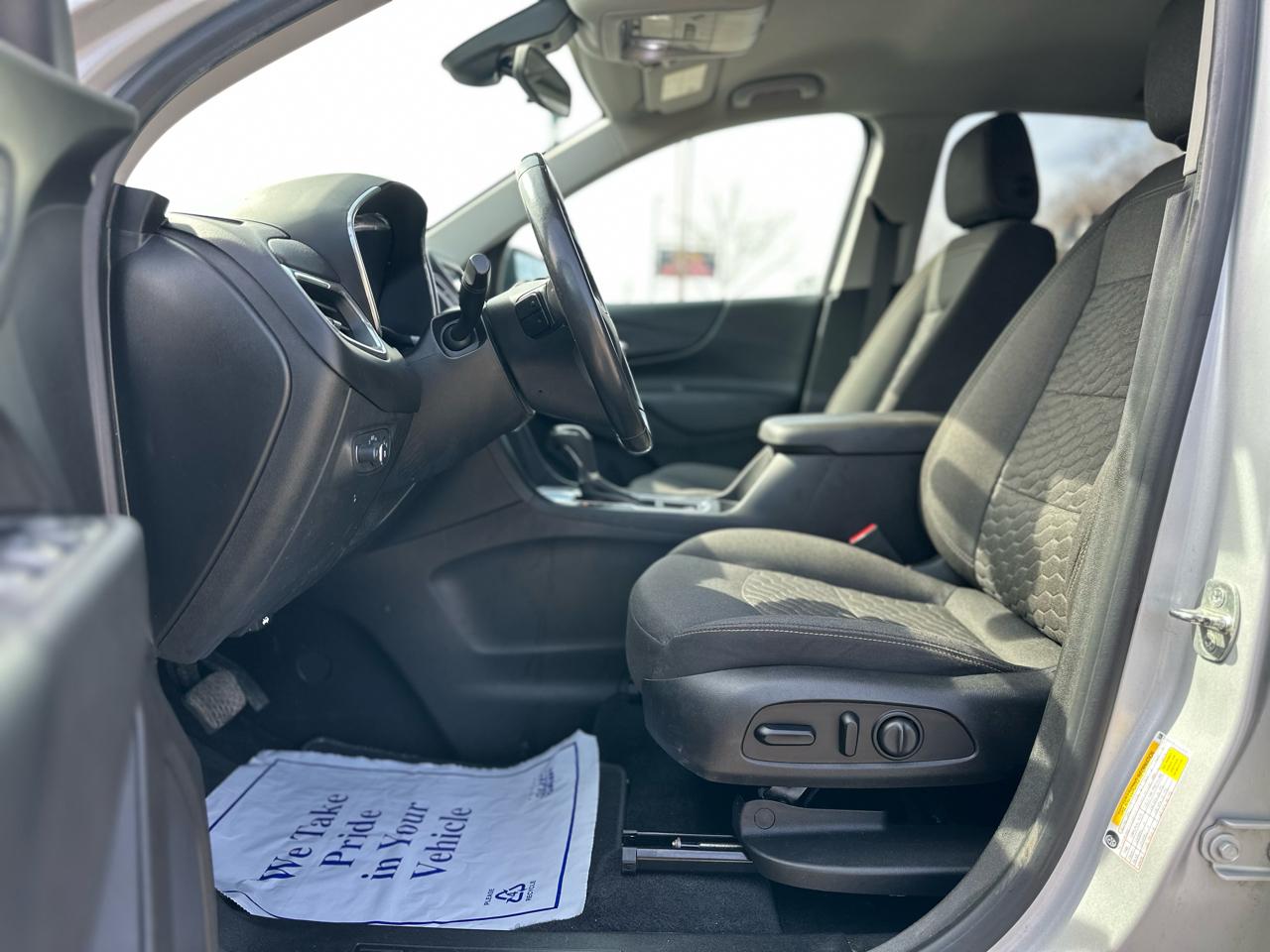 Chevrolet Equinox FWD 4dr LT w/2FL 2020