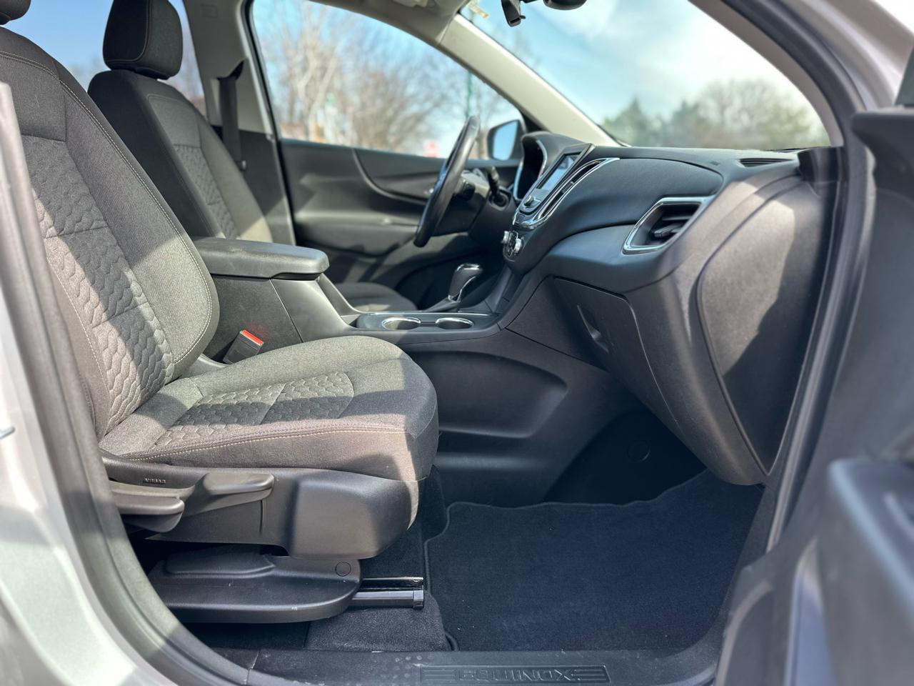 Chevrolet Equinox FWD 4dr LT w/2FL 2020