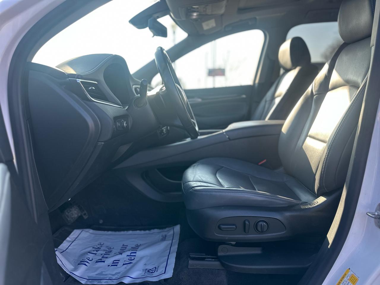 Buick Enclave AWD 4dr Essence 2019