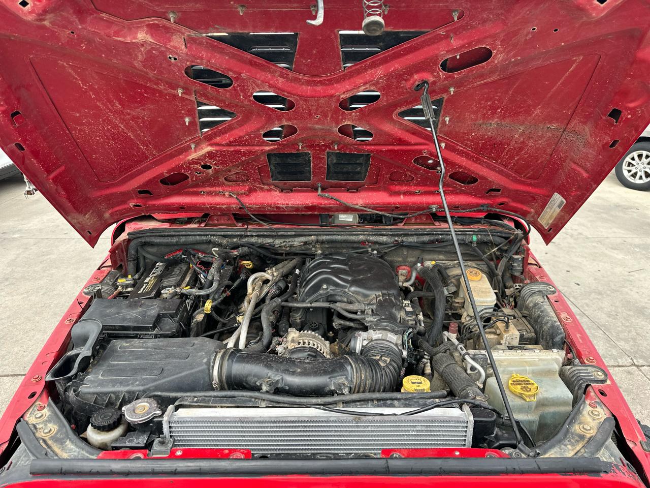 Jeep Wrangler Unlimited 4WD 4dr Sport 2012