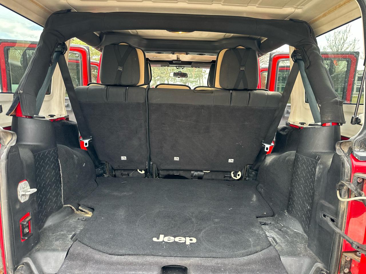 Jeep Wrangler Unlimited 4WD 4dr Sport 2012