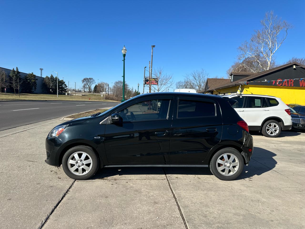 Mitsubishi Mirage 4dr HB Man ES 2015