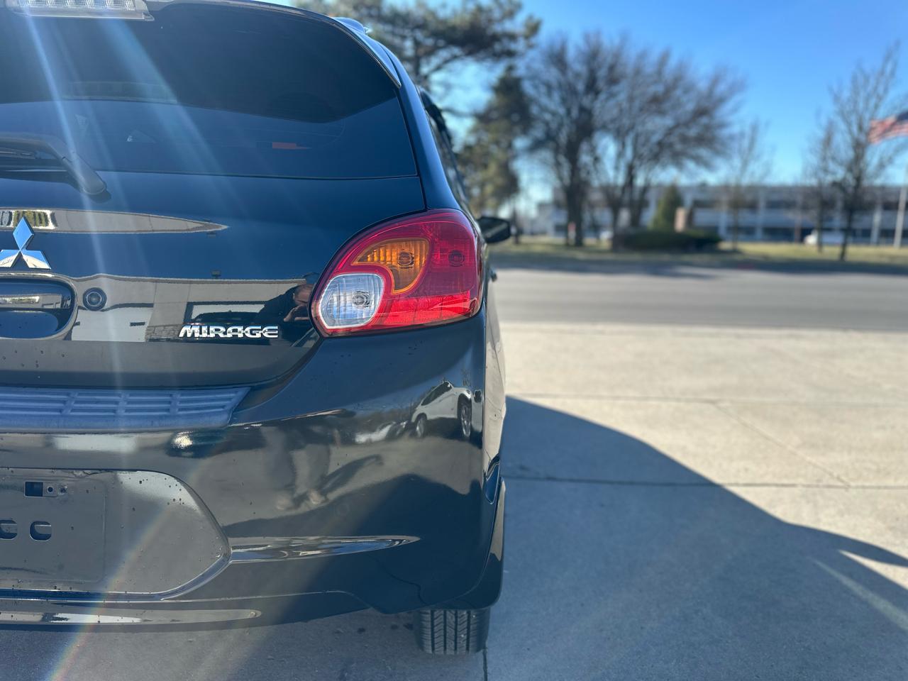 Mitsubishi Mirage 4dr HB Man ES 2015