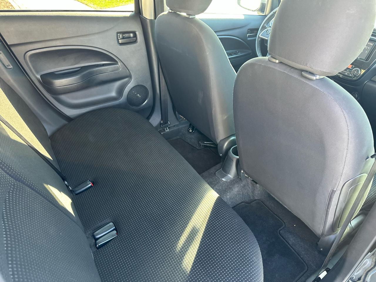 Mitsubishi Mirage 4dr HB Man ES 2015