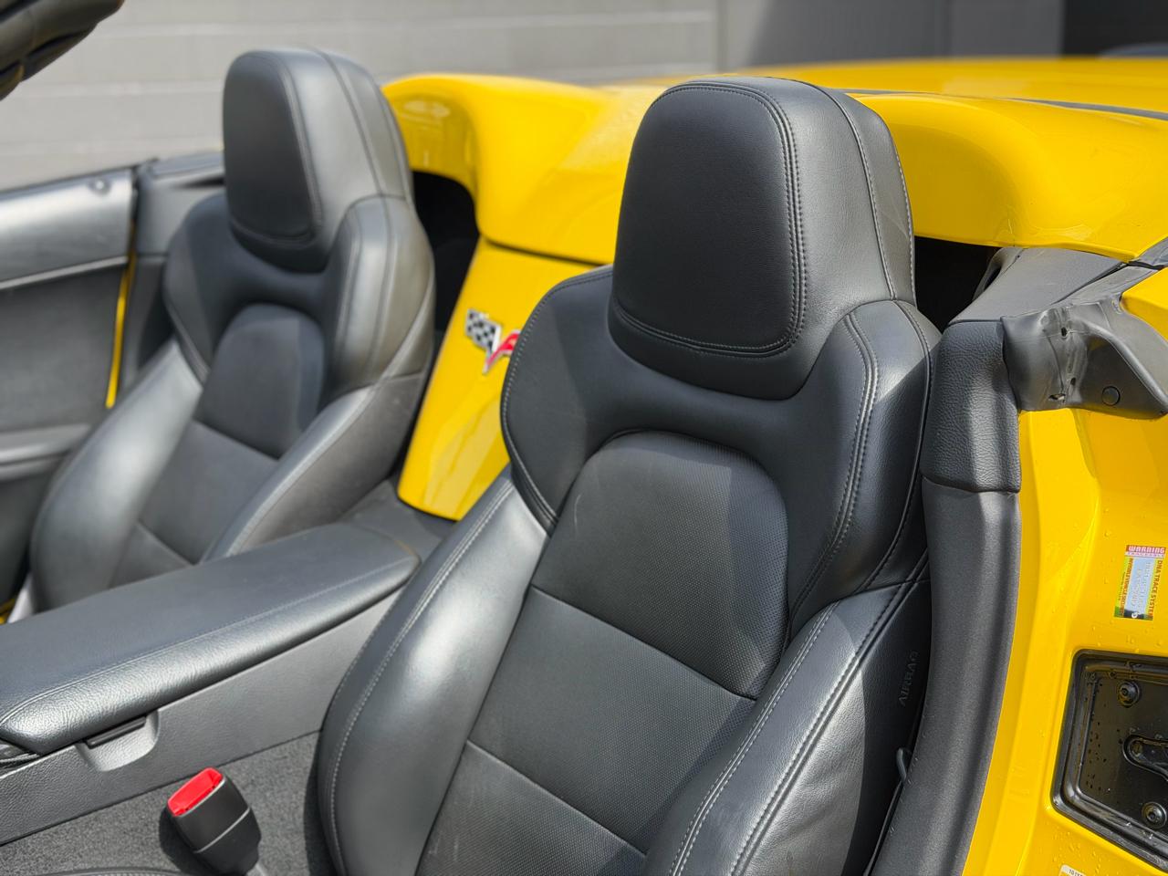 Chevrolet Corvette 2dr Conv w/3LT 2012