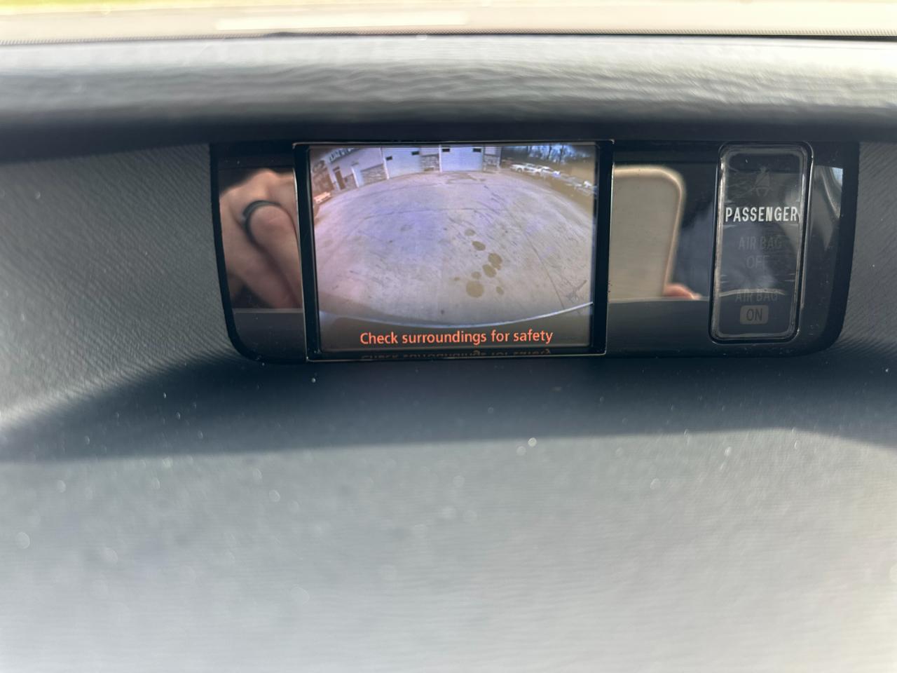 Toyota Sienna 5dr 7-Pass Van V6 LE FWD (Natl) 2013