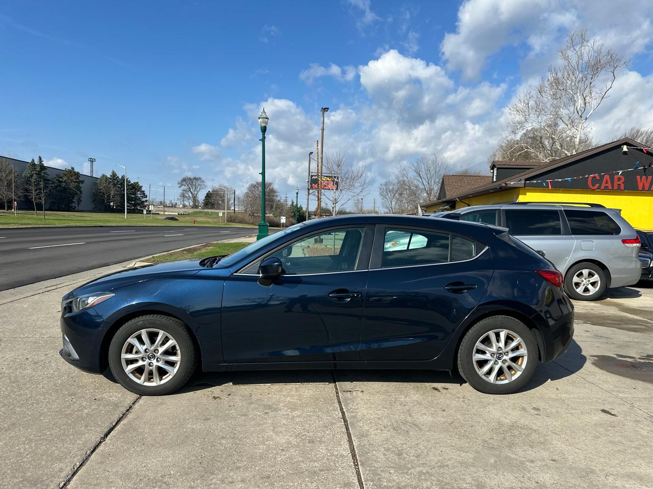 Mazda MAZDA3 5dr HB Auto i Touring 2016