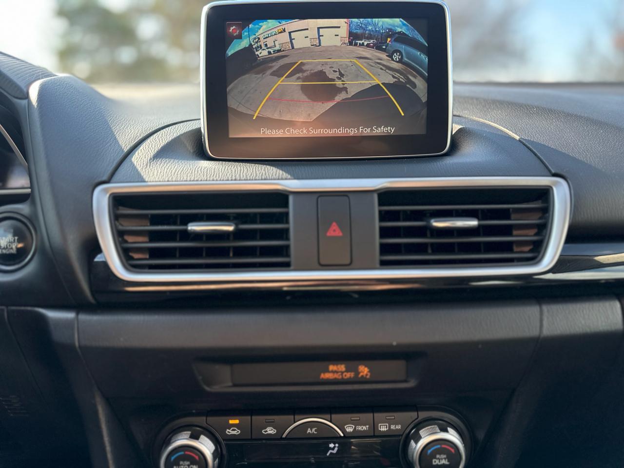 Mazda MAZDA3 5dr HB Auto i Touring 2016