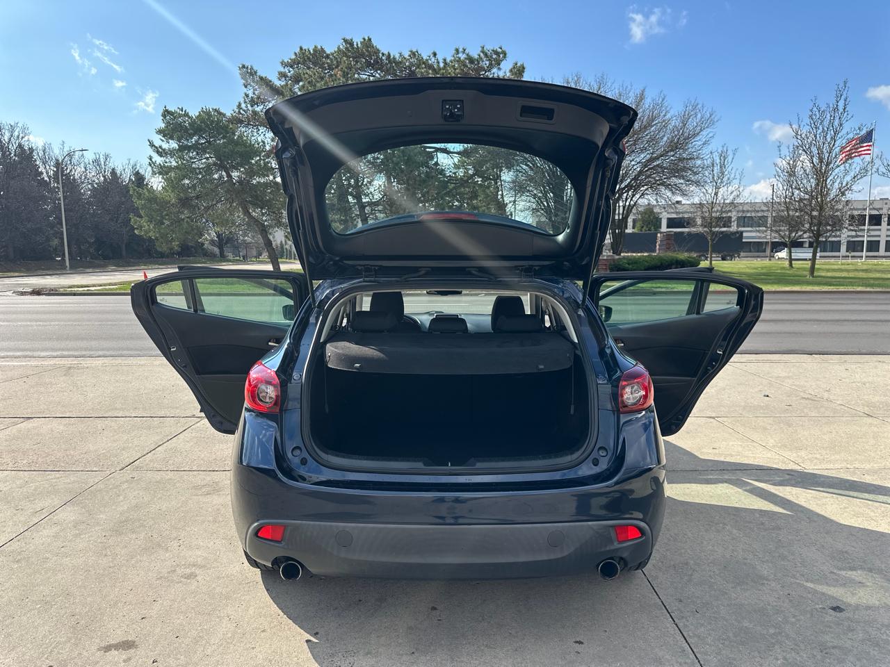 Mazda MAZDA3 5dr HB Auto i Touring 2016