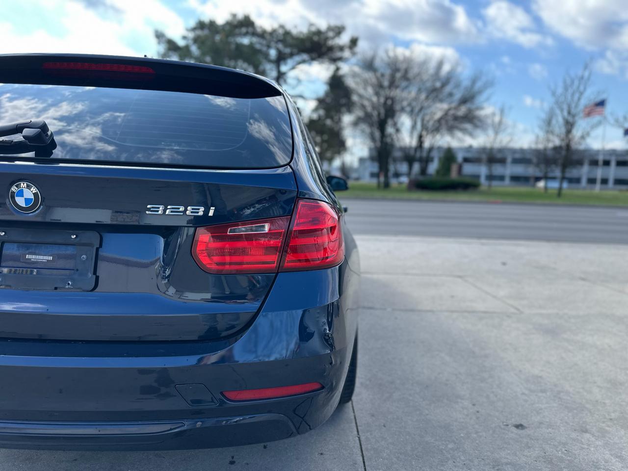 BMW 3 Series 4dr Sports Wgn 328i xDrive AWD 2014