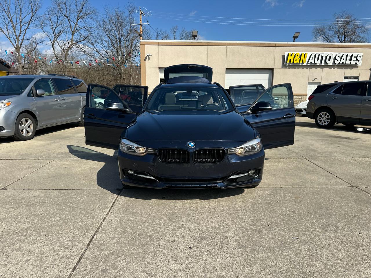 BMW 3 Series 4dr Sports Wgn 328i xDrive AWD 2014