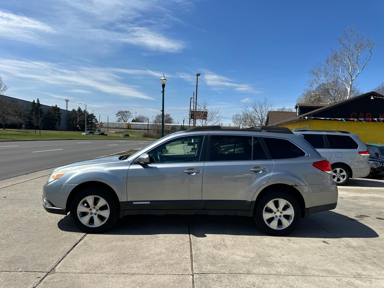 Subaru Outback 4dr Wgn H4 Auto 2.5i Prem AWP 2011