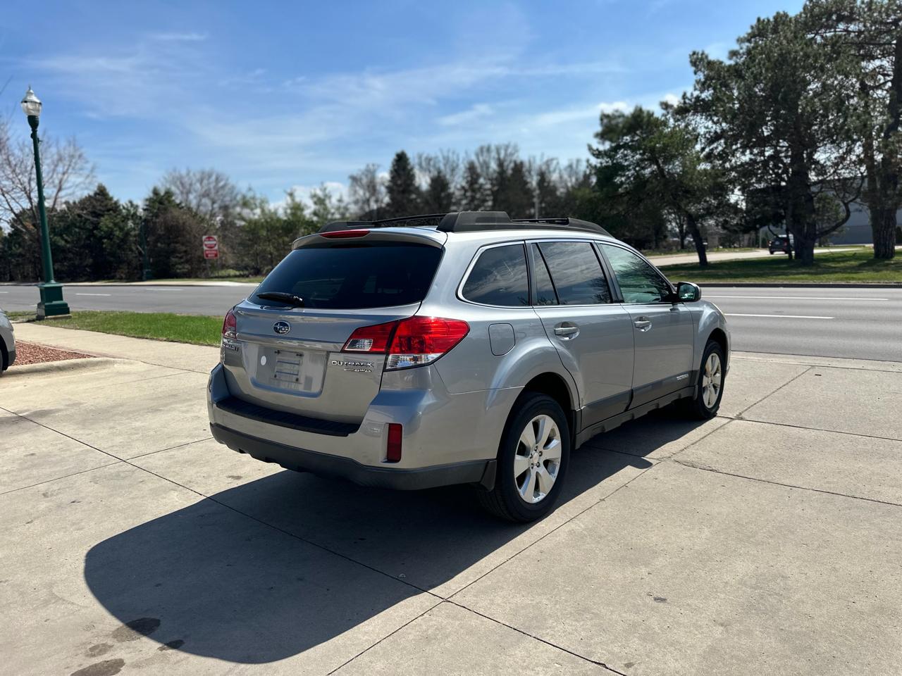 Subaru Outback 4dr Wgn H4 Auto 2.5i Prem AWP 2011