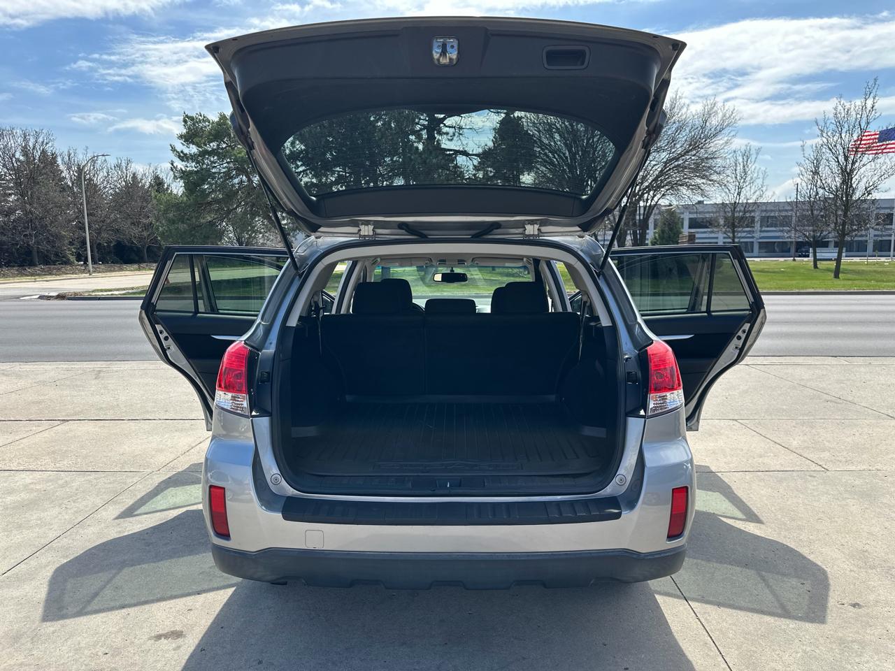 Subaru Outback 4dr Wgn H4 Auto 2.5i Prem AWP 2011