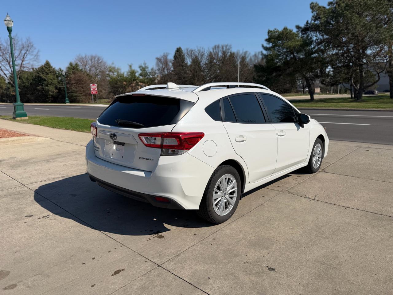 Subaru Impreza 2.0i Premium 5-door CVT 2018