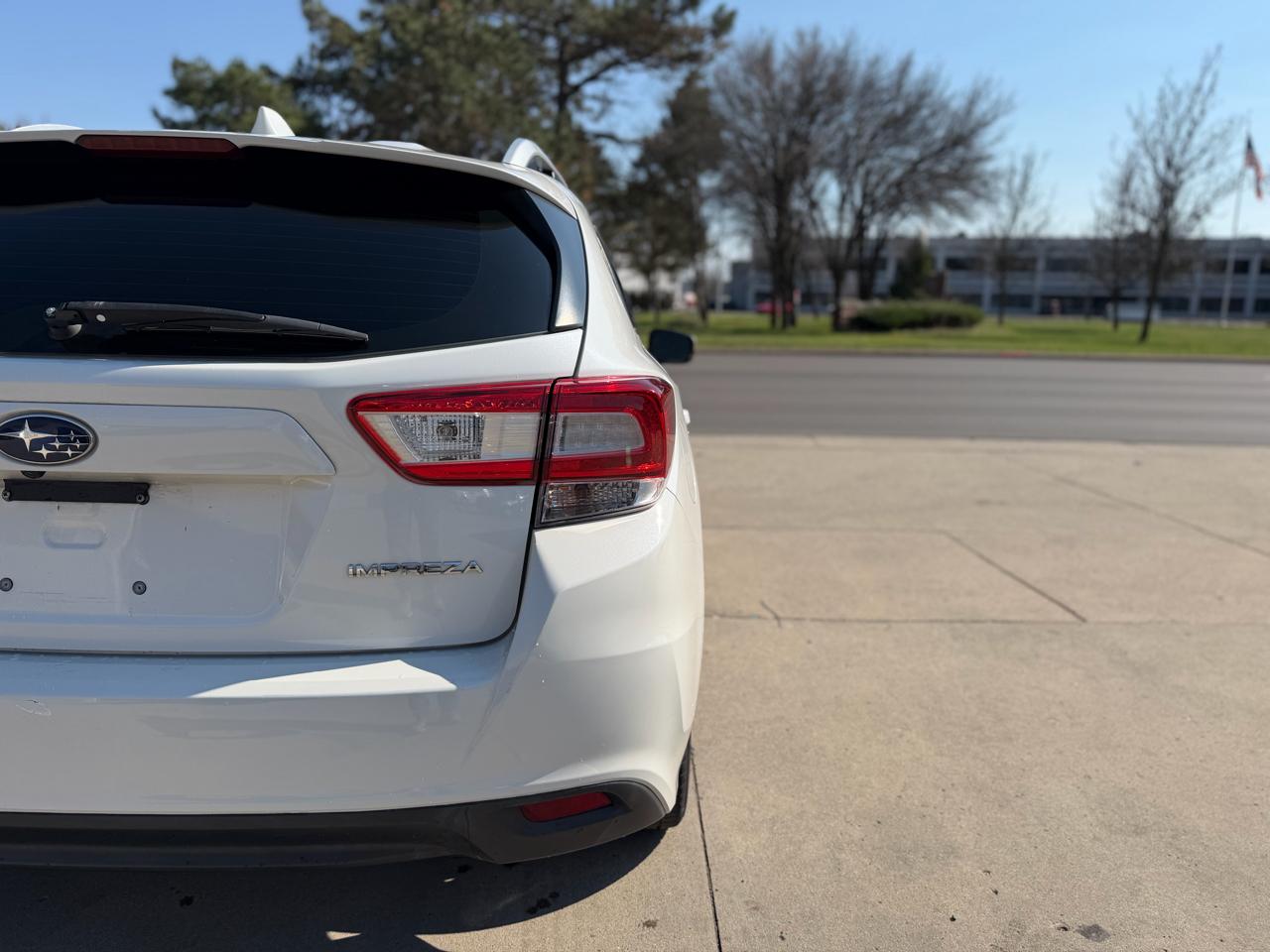 Subaru Impreza 2.0i Premium 5-door CVT 2018