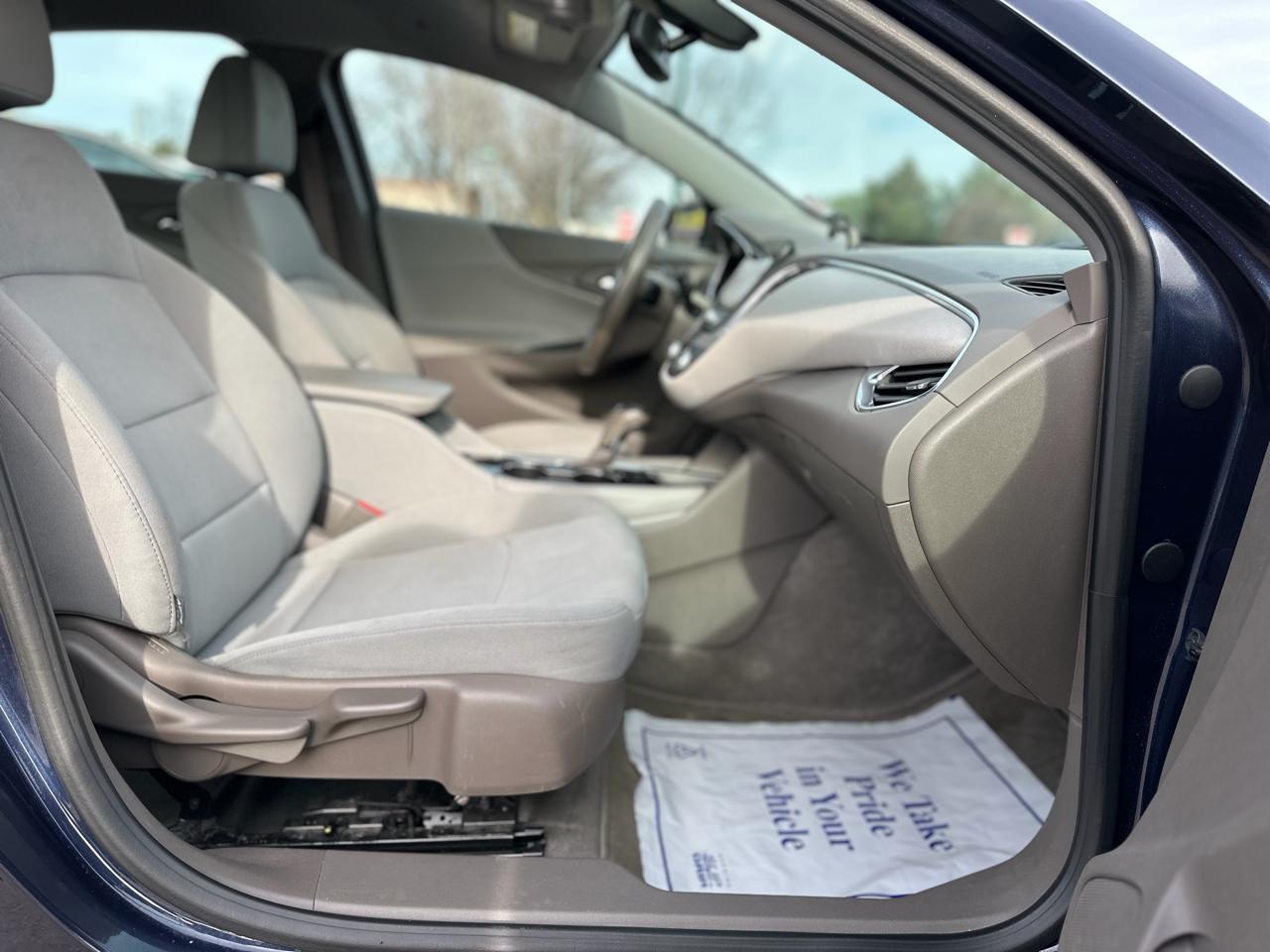 Chevrolet Malibu 4dr Sdn LT w/1LT 2016