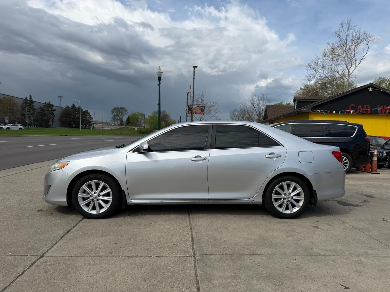 Toyota Camry 2014.5 4dr Sdn I4 Auto SE Sport (Natl) 2014