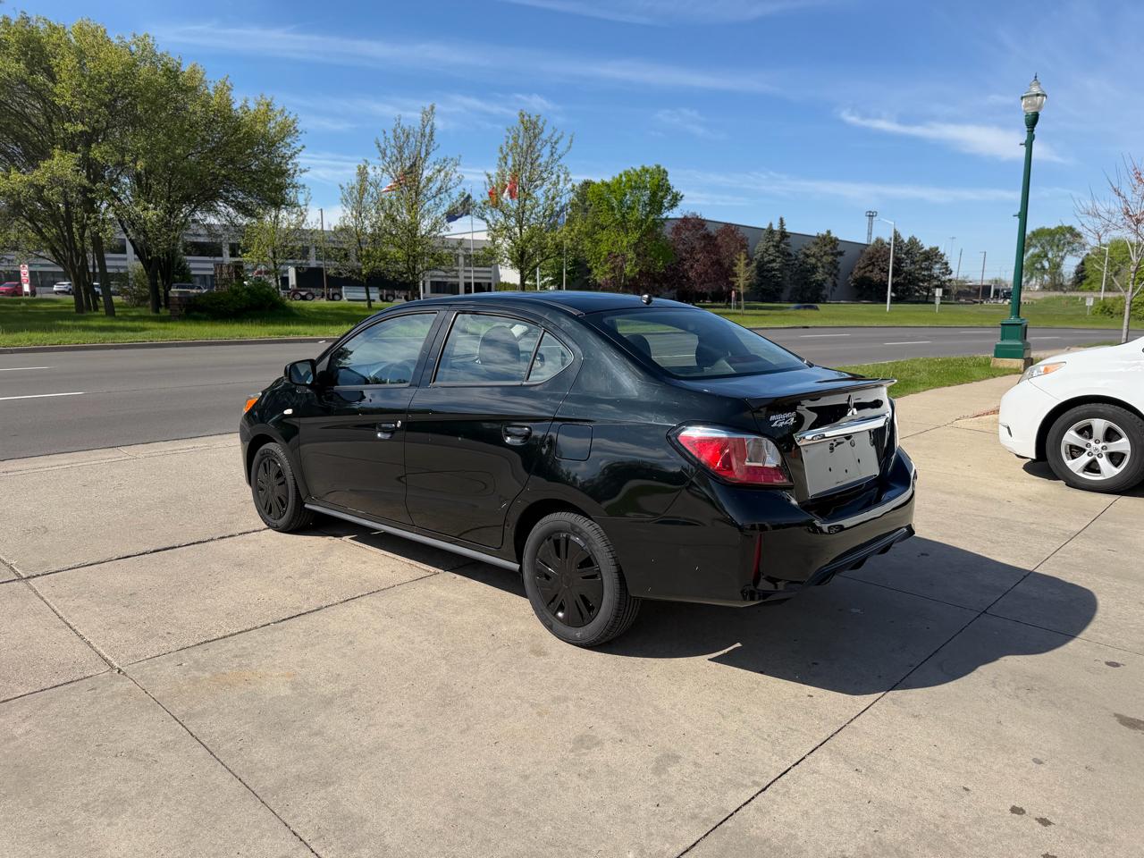Mitsubishi Mirage G4 Carbonite Edition CVT 2021