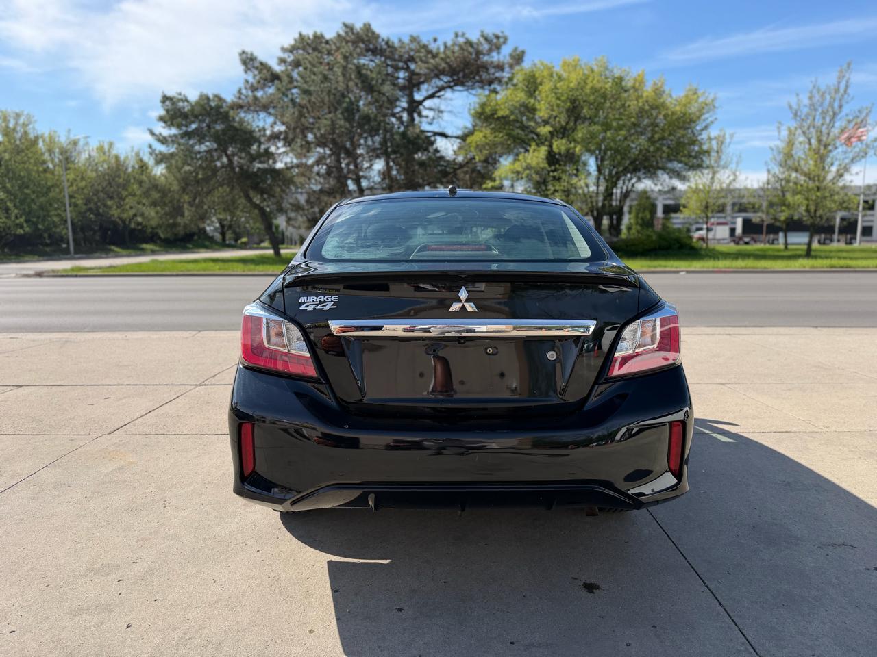 Mitsubishi Mirage G4 Carbonite Edition CVT 2021