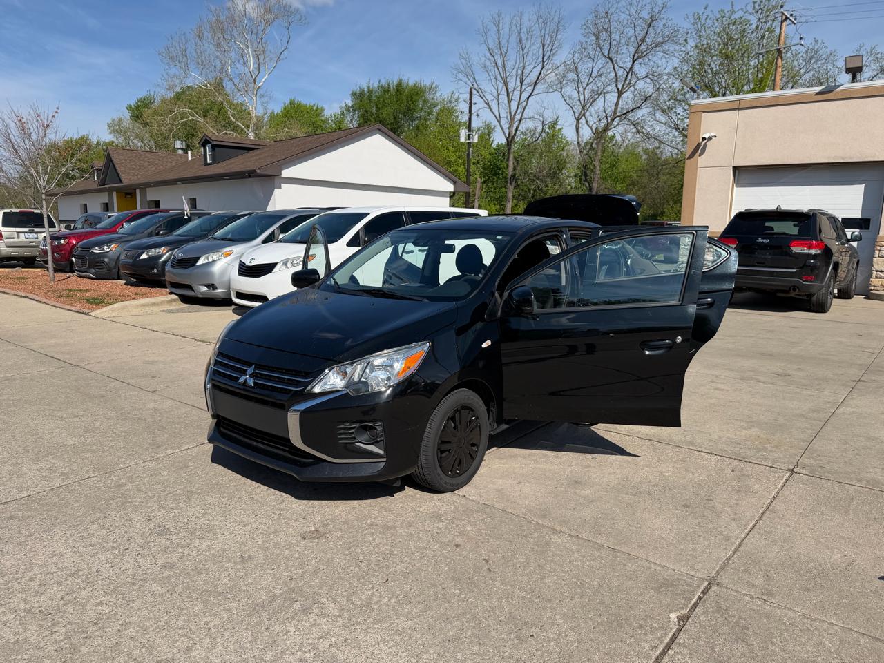 Mitsubishi Mirage G4 Carbonite Edition CVT 2021